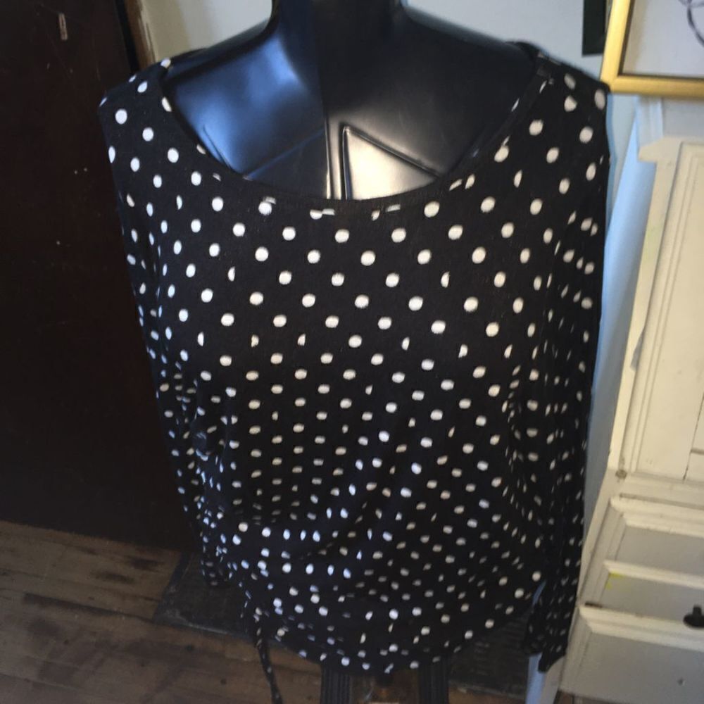 Lane Bryant black and white polka dot ruched 18/20 blouse